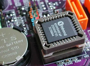 Những điều cần biết về pin Cmos laptop