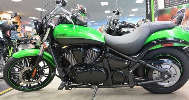 Lộ diện xe Kawasaki Vulcan 900 Custom 2018 đầu tiên tại Việt Nam