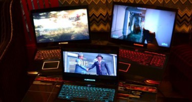 Laptop 'khủng' chuyên chơi game Alienware 2012 trình làng