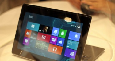 Asus trình làng hai mẫu notebook lai tablet
