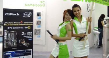 Những chân dài “đốt nóng” Computex 2012