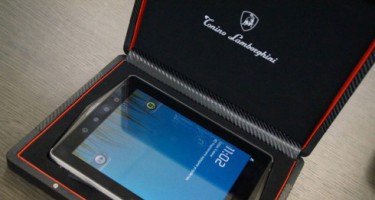 Tablet xa xỉ của Lamborghini giá gần 50 triệu đồng