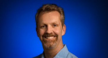 Facebook xây dựng công cụ tìm kiếm cạnh tranh với Google