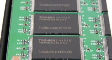 Giá laptop có thể rẻ hơn nhờ flash NAND thế hệ mới