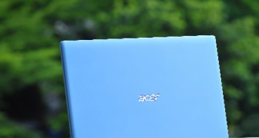 Acer trình làng laptop thời trang Aspire V5