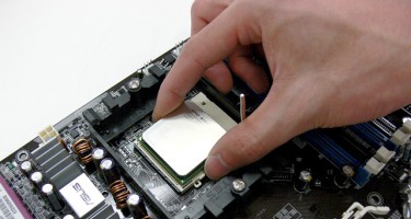Vì sao bạn không nên chọn phiên bản CPU quá mạnh khi mua laptop?