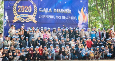 Sửa chữa Laptop 24h .com cháy hết mình tại Gala Dinner Chinh phục mọi thách thức