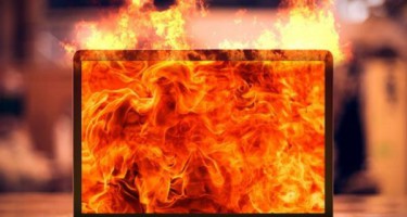 Cách giữ máy tính xách tay không bị nóng trong quá trình sử dụng