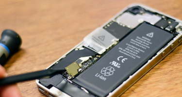 EU đưa ra quy định mới về pin điện thoại