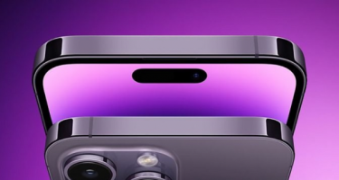 Bộ đôi iPhone 15 Pro và 15 Pro Max có màu xanh và xám titan