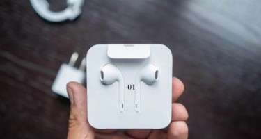 Apple làm mới tai nghe EarPods bằng cổng kết nối USB-C