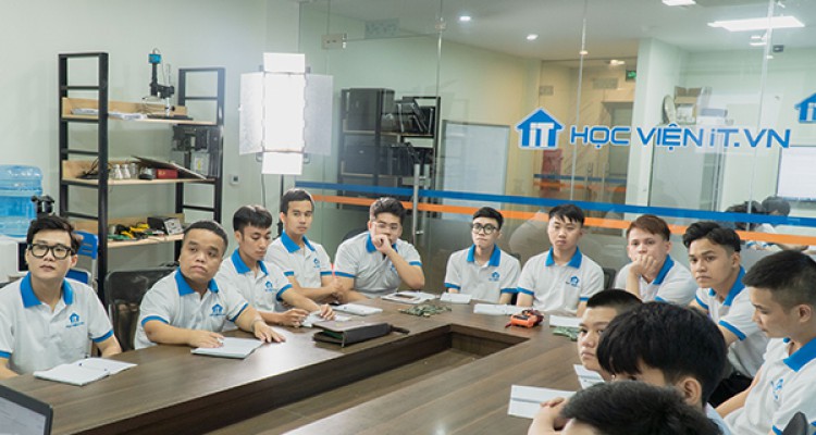 Nên học sửa laptop ở đâu tốt để có việc làm ngay khi học xong?