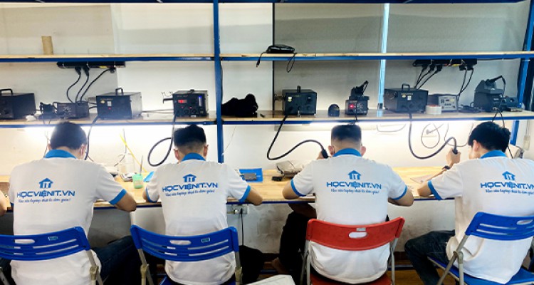 Trung tâm dạy sửa chữa máy tính chuyên nghiệp, cam kết bao ra nghề 100%, liên hệ ngay 0981 223 001