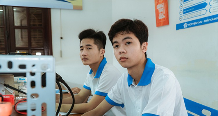 Đăng kí học nghề sửa chữa laptop chuyên nghiệp Hà Nội ở đâu?