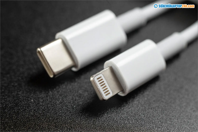 Apple sử dụng cả Lightning và USB Type-C