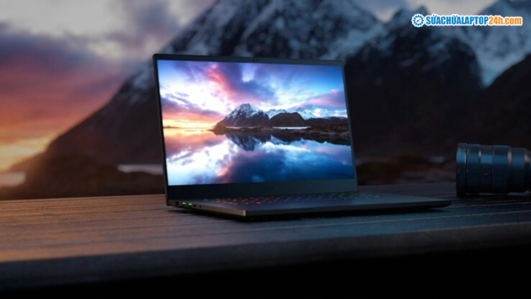 Blade 15 sẽ là máy tính xách tay đầu tiên có màn hình OLED 240Hz của Samsung