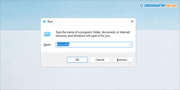 Mở cửa sổ System Configuration bằng lệnh Run