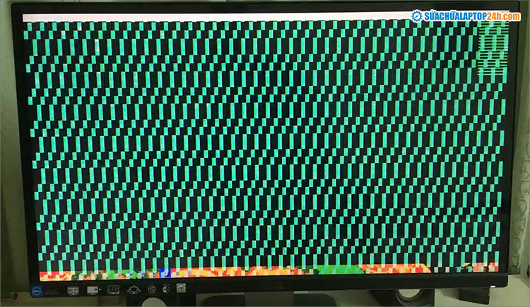 Biểu hiện màn hình laptop bị sọc xanh do lỗi VGA