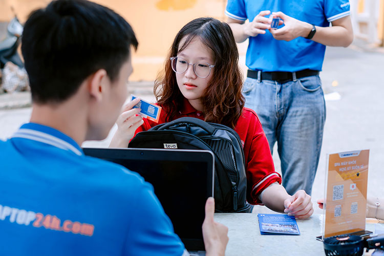 Tấm SÉC ưu đãi đặc quyền trị giá 500K dành riêng cho sinh viên Đại Học Dược Hà Nội