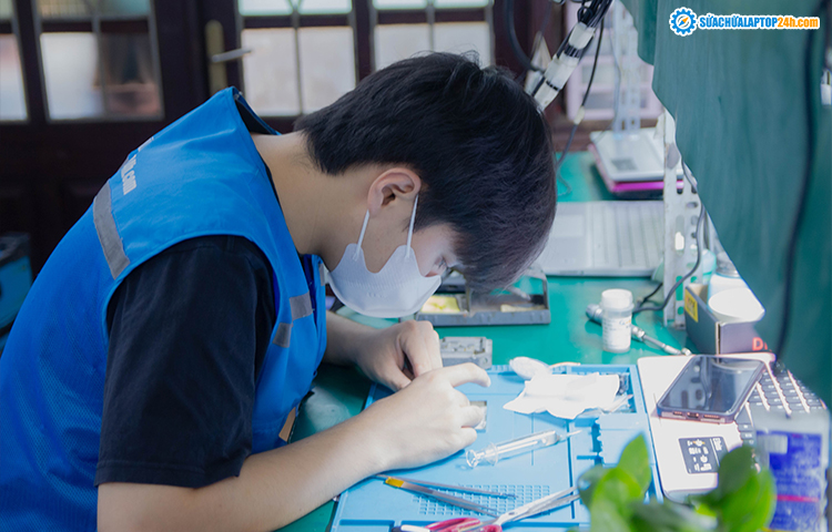 Có nên học sửa laptop không?