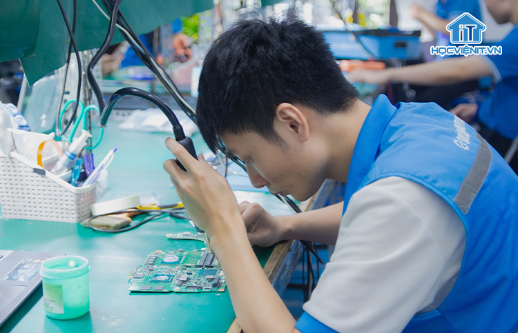 Thực hành sửa chữa máy tính xách tay