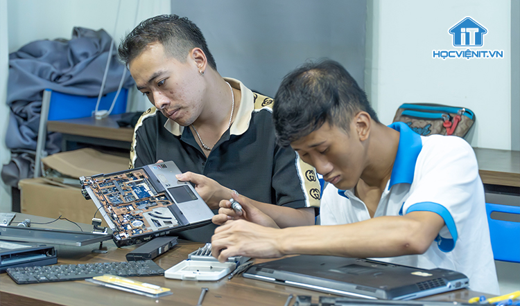 Học sửa chữa máy tính ở đâu tốt nhất?