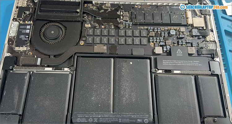 Bụi bẩn là nguyên nhân phổ biến khiến MacBook bị nóng