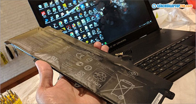 Bạn nên thay pin khi laptop suy giảm trên 50% thời lượng pin so với lúc mới mua