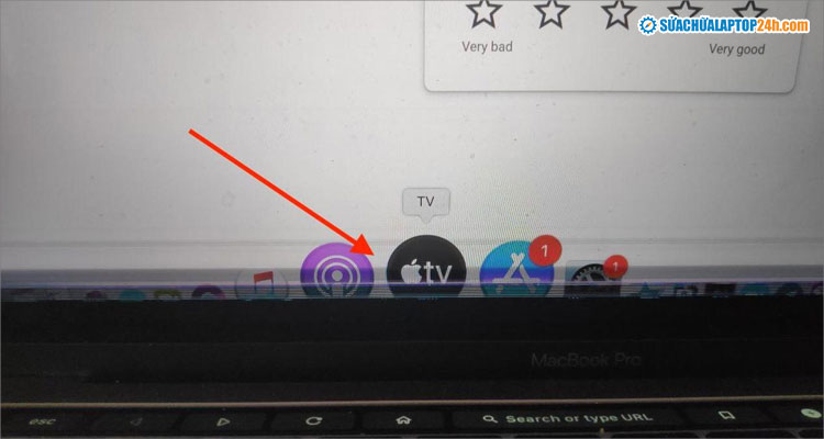Màn hình MacBook bị sọc ngang 