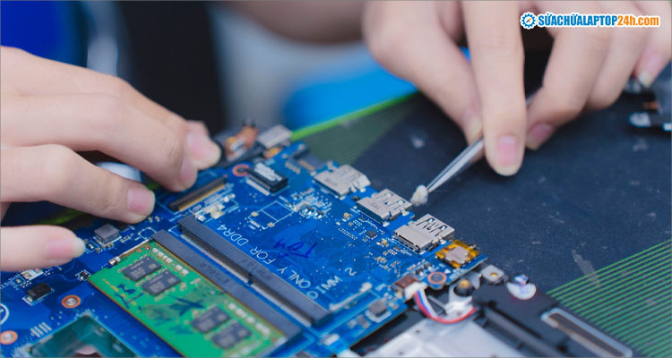 Kiểm tra cổng kết nối