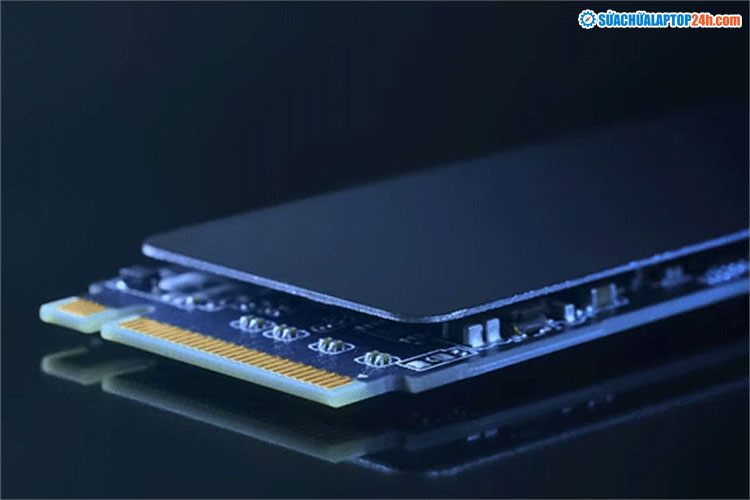 Miếng tản nhiệt trên ổ cứng SSD NVME