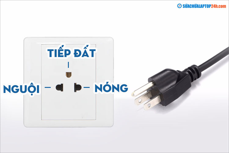 Dây sạc laptop với 3 chấu