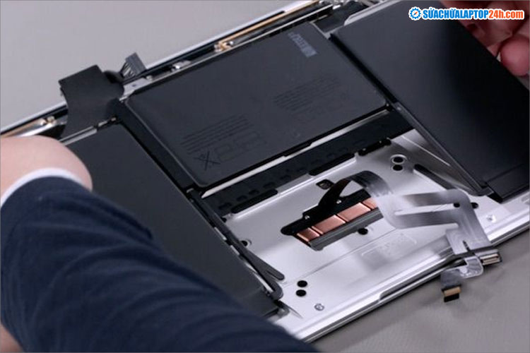 MacBook thường có số chu kỳ pin cao và bền bỉ