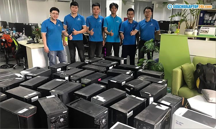 Kỹ thuật viên Sửa chữa Laptop 24h có chuyên môn cao và luôn nhiệt tình hỗ trợ khách hàng