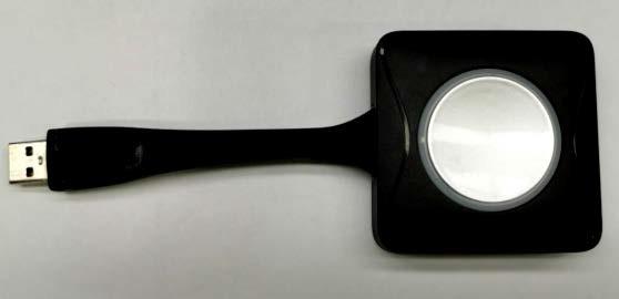 Một hình ảnh chứa trong nhà, ngồi, bàn, màu đen Mô tả được tạo tự động