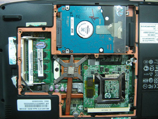 phần cứng trên mainboard lapop Acer 4520G