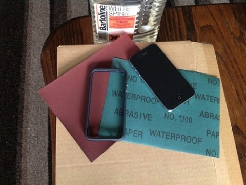 Xử lý hanh vết xước trên màn hình smartphone