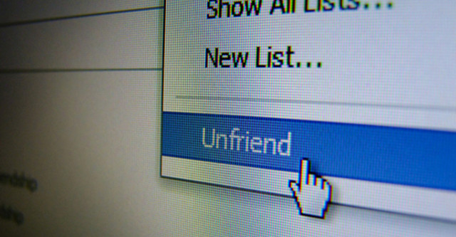 6 kiểu người nên hủy kết bạn trên Facebook ngay lập tức