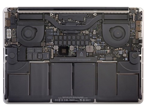 'Mổ xẻ' MacBook Pro màn hình siêu mịn 