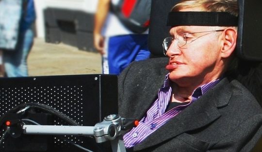 'Hack' não giáo sư Stephen Hawking