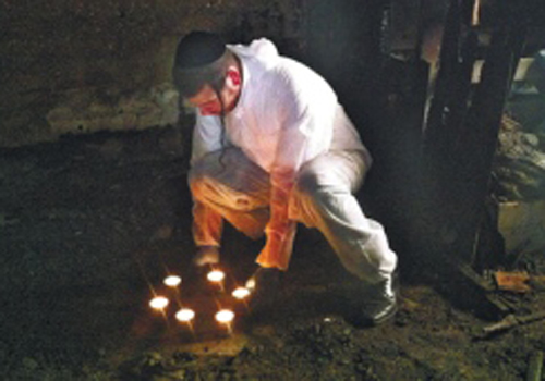 laptop chay do de tren giuong