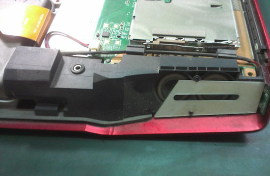 phần cứng bên trong Laptop AlienWare M17x