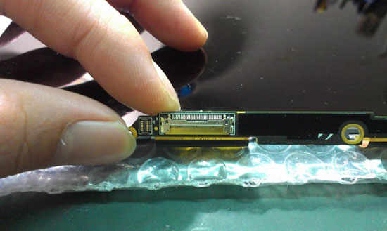 Thay màn hình Macbook Pro Retina